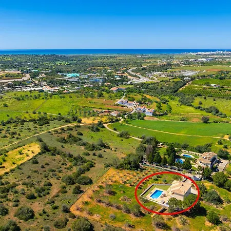 Quinta Monte Dos Avos ヴィラ