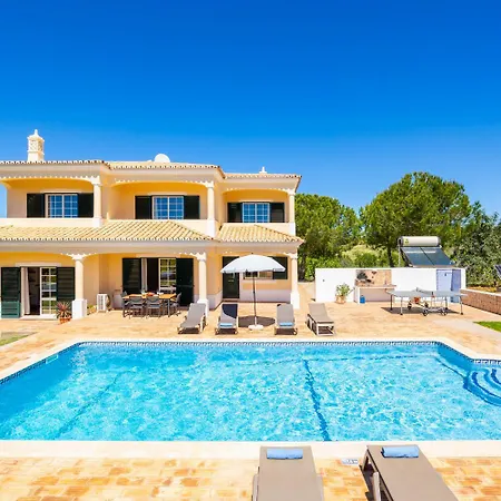 Quinta Monte Dos Avos * Guia (Faro)